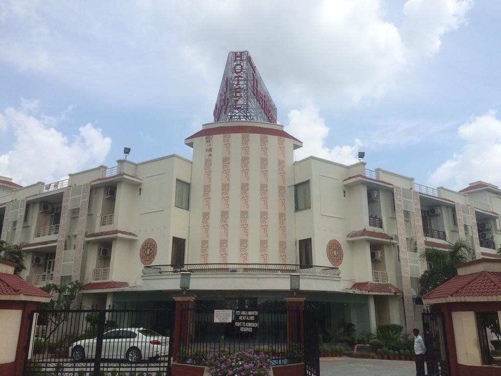 Grand Heritage Resort グレーター・ノイダ エクステリア 写真